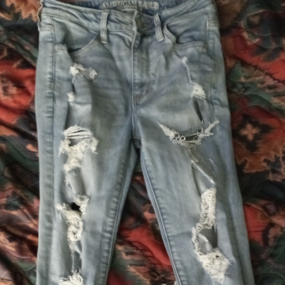 American eagle ripped jeans